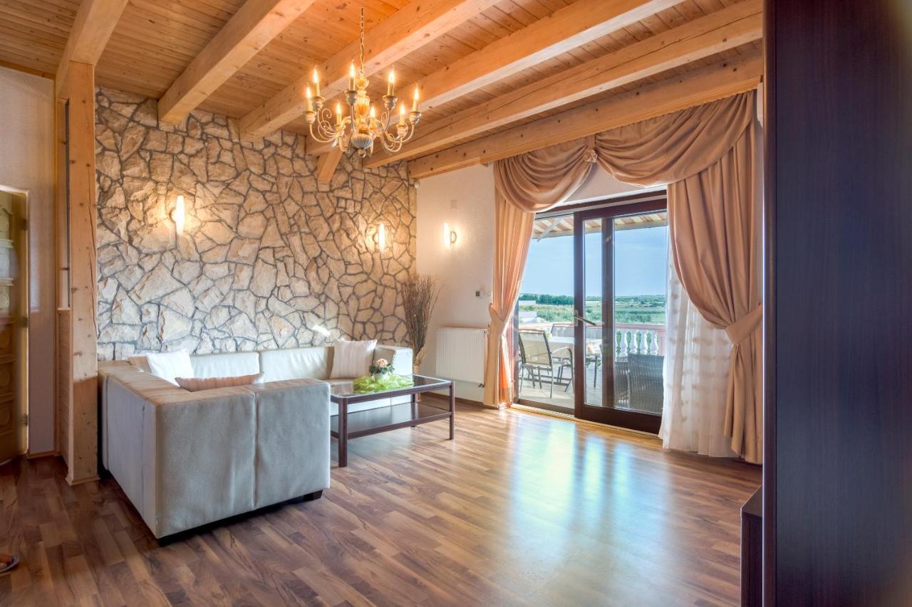 Villa Luka Polaca Exteriér fotografie